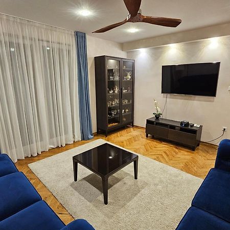 Villa Mater - Luxuriously Equipped Villa With A 15M Long Swimming Pool Žrnovnica Exteriör bild