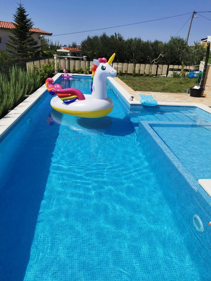 Villa Mater - Luxuriously Equipped Villa With A 15M Long Swimming Pool Žrnovnica Exteriör bild