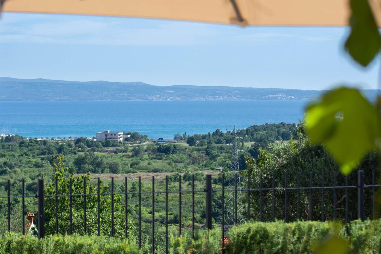 Villa Mater - Luxuriously Equipped Villa With A 15M Long Swimming Pool Žrnovnica Exteriör bild