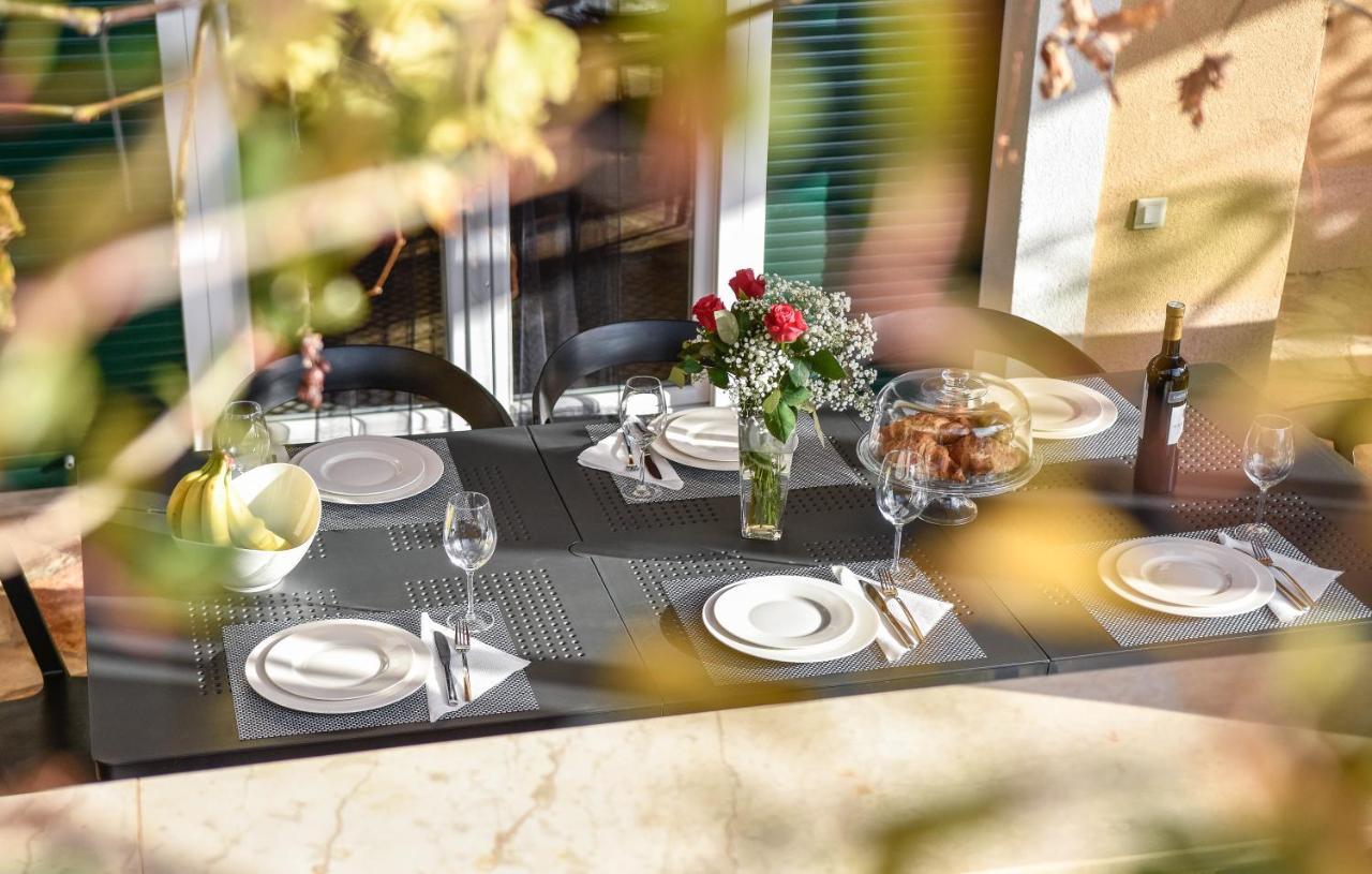 Villa Mater - Luxuriously Equipped Villa With A 15M Long Swimming Pool Žrnovnica Exteriör bild