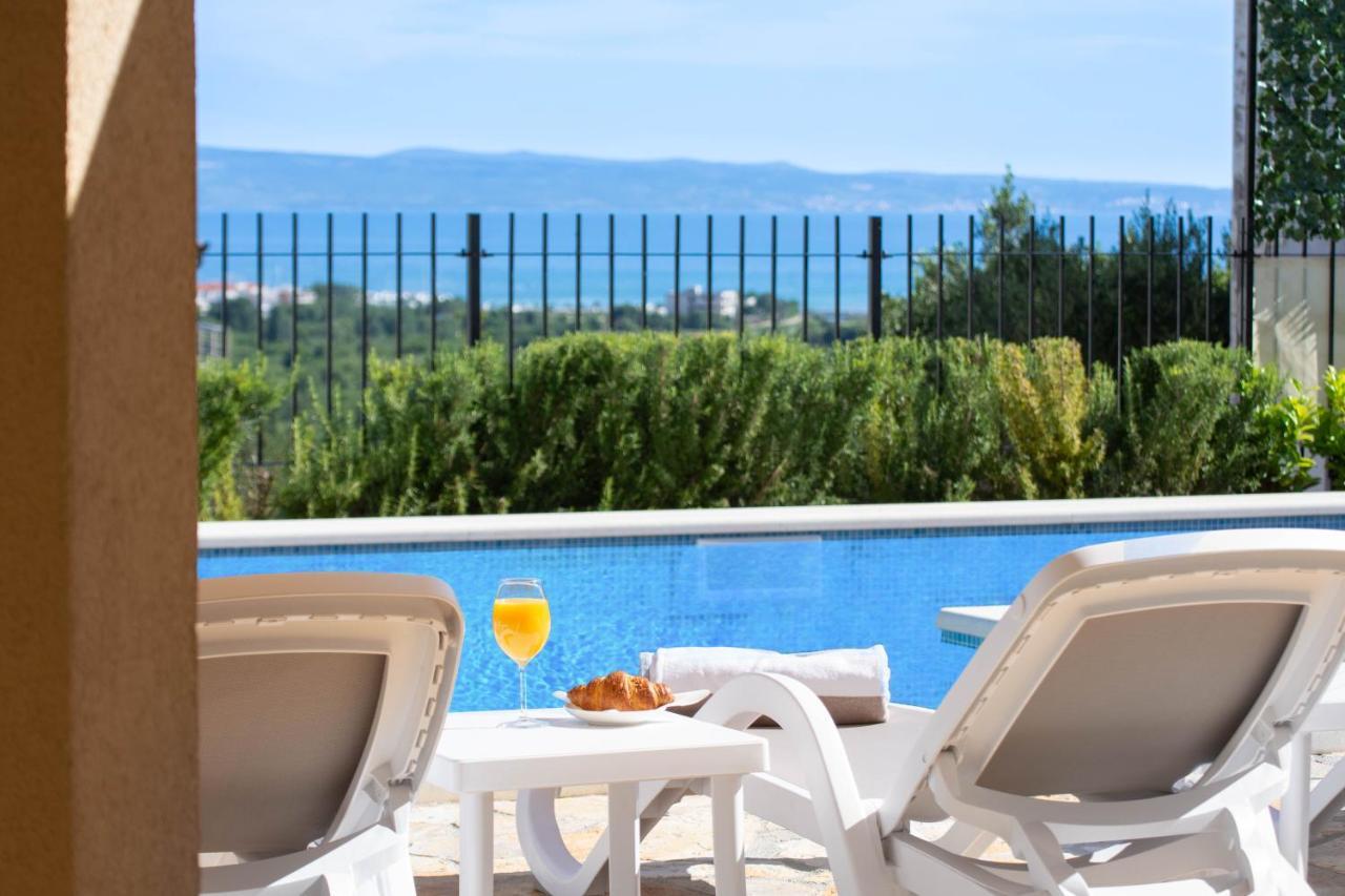 Villa Mater - Luxuriously Equipped Villa With A 15M Long Swimming Pool Žrnovnica Exteriör bild